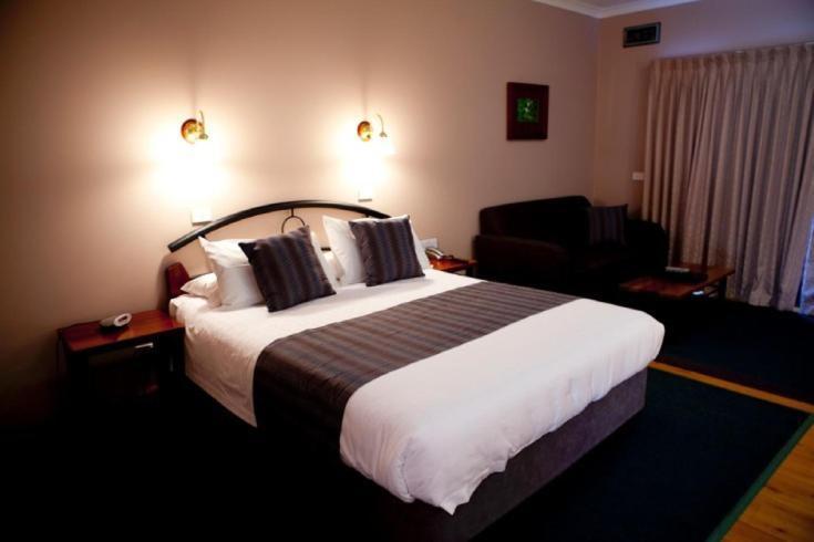Perricoota Vines Retreat Hotel Moama Room photo